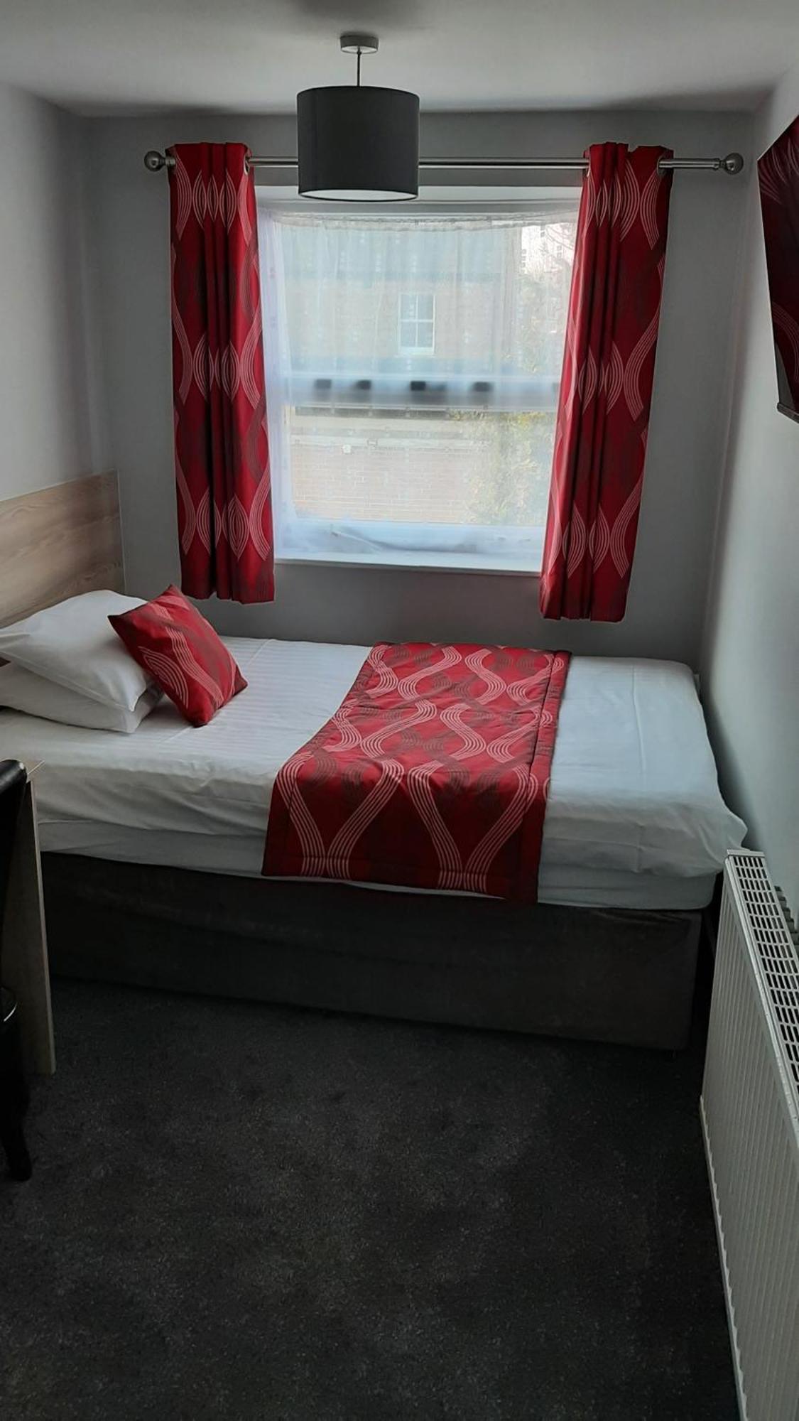 The Sportsview Guest House Оксфорд Экстерьер фото